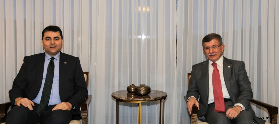 Ahmet Davutoğlu, Gültekin Uysal ile bir araya geldi