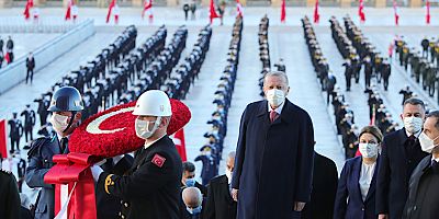 Anıtkabir'de Atatürk'ü anma töreni