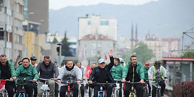Büyükkılıç, Bisikletseverlerle 'Sağlıklı Yaşamın Keyfini Birlikte Sürelim' Sloganı İle Pedal Çevirdi