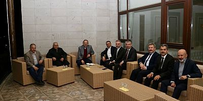 Büyükkılıç ve İlçe Belediye Başkanları Özhaseki'ye Brifing Verdi