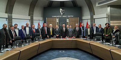 CHP Genel Başkanı Özgür Özel, Avrupa Alevi Birlikleri Konfederasyonu ile Bir Araya Geldi