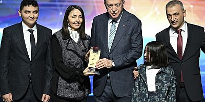 ERÜ Öğretim Üyeleri TÜBA Bilim Ödüllerini Aldı