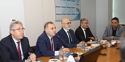 ERÜ Tarafından Erciyes Anadolu Holding’de AR-GE İstişare Toplantısı Düzenlendi