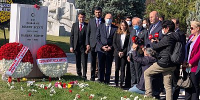 Siyasi Liderler, Bülent Ecevit’i 15. ölüm yıldönümünde andı