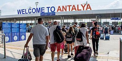 Türkiye'ye 10 ayda gelen turist sayısı 21 milyonu aştı