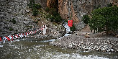 Vali Çiçek ve Büyükkılıç'tan Kapuzbaşı Şelaleleri'ne Turistik Hamleler