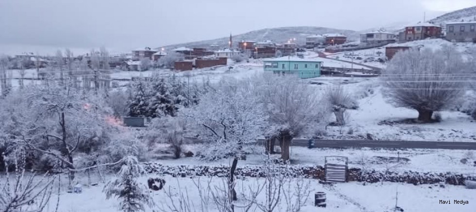 Akkışla ve Tomarza’da kar yağışı etkili oldu