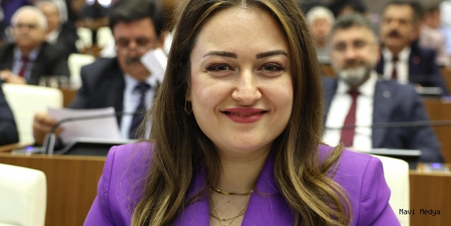 Antalya Büyükşehir'de başkan vekili Büşra Özdemir