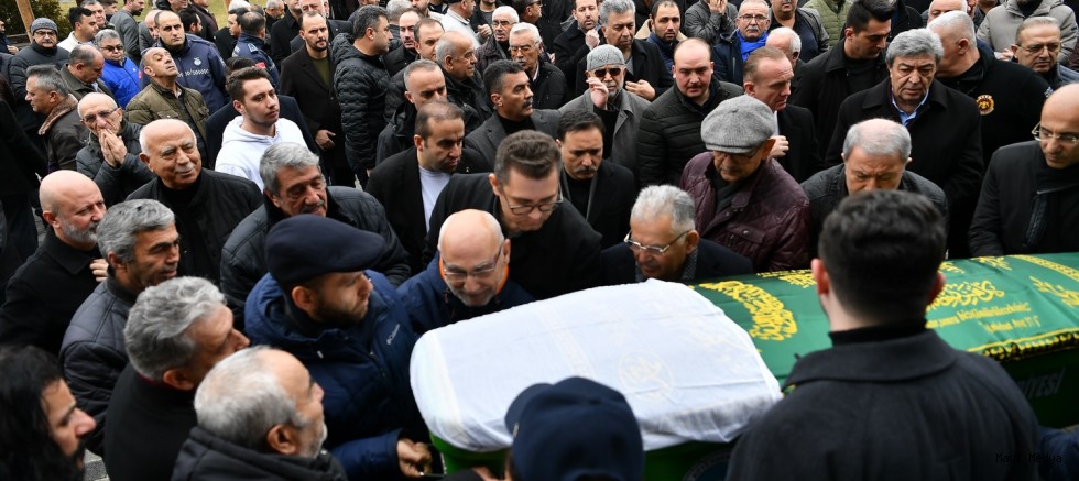 Büyükkılıç'ın Eşi Dr. Necmiye Büyükkılıç'ın Annesi Güler Çarman Ebediyete Uğurlandı