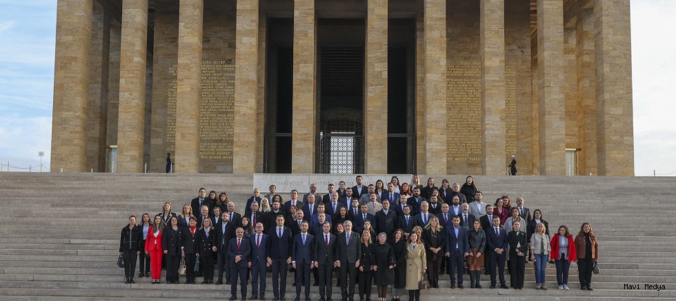 CHP Kurultayı: Parti heyeti Anıtkabir'i ziyaret etti