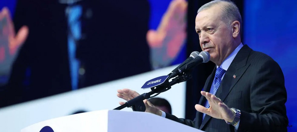 Erdoğan'dan Erhürman'a kutlama