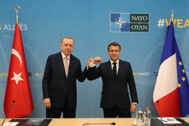 Erdoğan ve Macron telefonda görüştü
