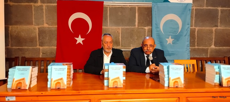 Kayseri'de ‘Doğu Türkistan’a Ses Ver’ konferansı düzenlendi