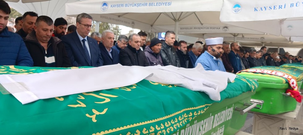 Kazada ölen tıp öğrencisi Yaren, doktor önlüğü ile son yolculuğuna uğurlandı 