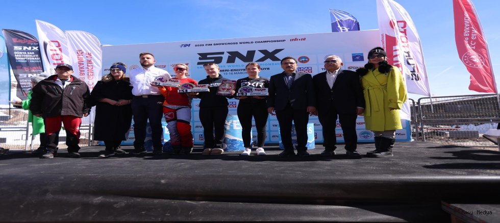 Büyükkılıç, Dünya Snowcross Şampiyonası Final Yarışları Ve Ödül Töreni'ne Katıldı