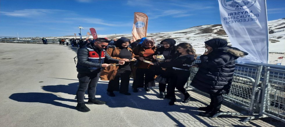 jandarma Erciyes de Vatandaşların Gönlünü Fethetti