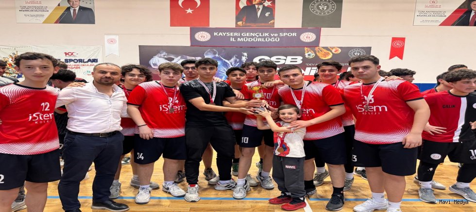 Talas’ta Okul Sporları Futsal İl Birinciliği Müsabakaları Tamamlandı
