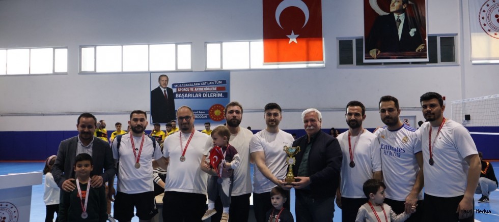 Pınarbaşı’da Kurumlararası Voleybol Turnuvası Tamamlandı