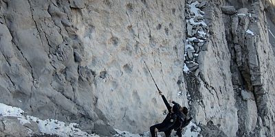 210 milyon yıllık dinozor ayak izleri bulundu