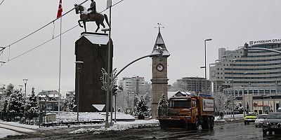 640 MAHALLE YOLU ULAŞIMA AÇILDI