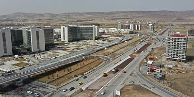 7 KİLOMETRELİK DEMİR AĞINDA HUMMALI ÇALIŞMA