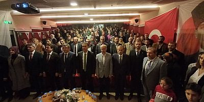 AK Parti ve MHP’den istifa eden 300 yeni üye, Gelecek Partisi’ne katıldı