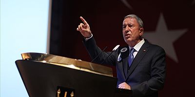 Akar: “Yunanistan’da silahlanma sevdası başladı”