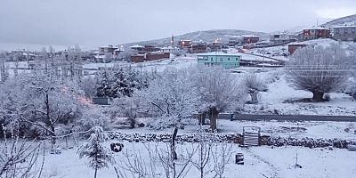 Akkışla ve Tomarza’da kar yağışı etkili oldu