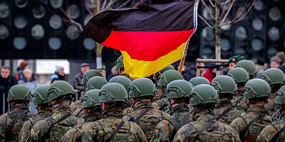 Almanya gönüllülük esasına dayalı yeni askerlik modelini açıkladı