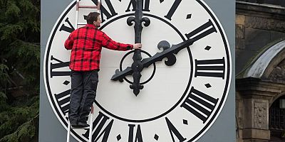 Avrupa yaz saatine geçiyor: Saatler bu pazar ileri alınacak