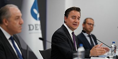  Babacan: “Adil bir yargı için en önemli değişiklik iktidar değişikliği olacak”