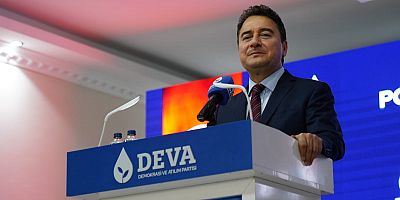 Babacan: “Dün ‘Ey Amerika’ deyip, bugün ‘En Amerikancı biziz’ yarışına girerek itibarı sağlayamazsınız”