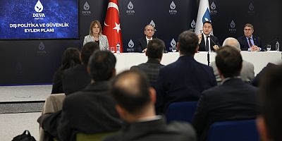 Babacan ‘Hükûmet, ‘ulusal güvenlik riski’ haline gelmiştir’