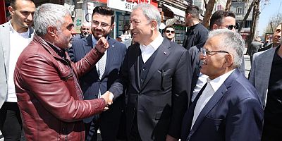 Bakan Akar ile Başkan Büyükkılıç'tan Esnaf Ziyareti
