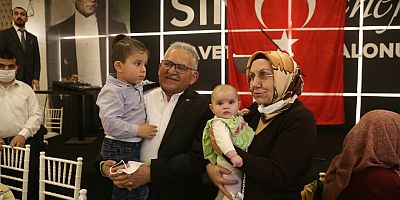 BAŞKAN BÜYÜKKILIÇ, EŞİ İLE BİRLİKTE ŞEHİT AİLELERİ, GAZİ VE YAKINLARIYLA BİR ARAYA GELDİ