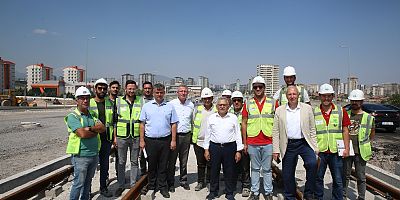 Başkan Büyükkılıç, Yapımı Devam Eden Talas Raylı Sistem Hattı'nı Denetledi