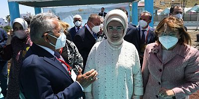 BÜYÜKKILIÇ, ANKARA'DA EMİNE ERDOĞAN VE BAKAN PAKDEMİRLİ İLE GÖRÜŞTÜ