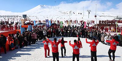 Büyükkılıç, Erciyes'teki Kış Festivali'ne Katıldı