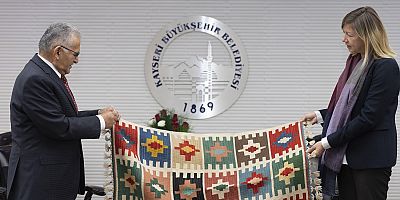 BÜYÜKKILIÇ, İNGİLİZ MÜSTEŞARI KONUK ETTİ