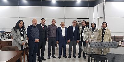 Büyükkılıç, İstanbul Mobilya Fuarı'nı Ziyaret Etti