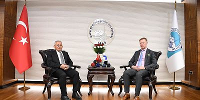 Büyükkılıç'tan Beyaz Zambaklar Ülkesi Finlandiya ile Yatırım Vurgusu