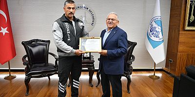 Büyükkılıç'tan, Hayat Kurtaran Personele Teşekkür Belgesi