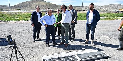 BÜYÜKKILIÇ: “TEDİRGİN OLMAYI GEREKTİRECEK BİR ŞEY YOK”