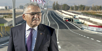 BÜYÜKKILIÇ “YATIRIMDAN YATIRIMA KOŞTUK, HİZMETTEN HİZMETE KOŞTUK”