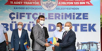 BÜYÜKŞEHİR, 6 TRAKTÖRÜ DAHA ÇİFTÇİNİN HİZMETİNE SUNDU