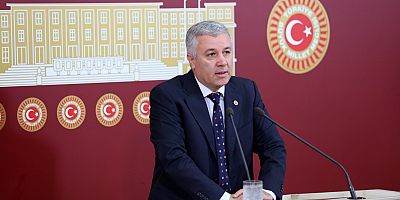 CHP'Lİ ARIK  “DOKTORLAR ÜCRET DEĞİL İTİBAR PEŞİNDE”