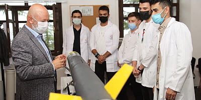 ÇOLAKBAYRAKTAR TEKNOFEST’E ROKET KALIBINI İNCELEDİ