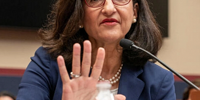 Columbia Üniversitesi rektörü istifa etti