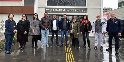 DEVA PARTİLİLER HUZUREVİNİ ZİYARET ETTİ