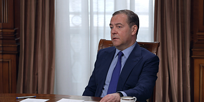 Dimitri Medvedev: Soğuk Savaş sonrası dünya düzeni sona erdi